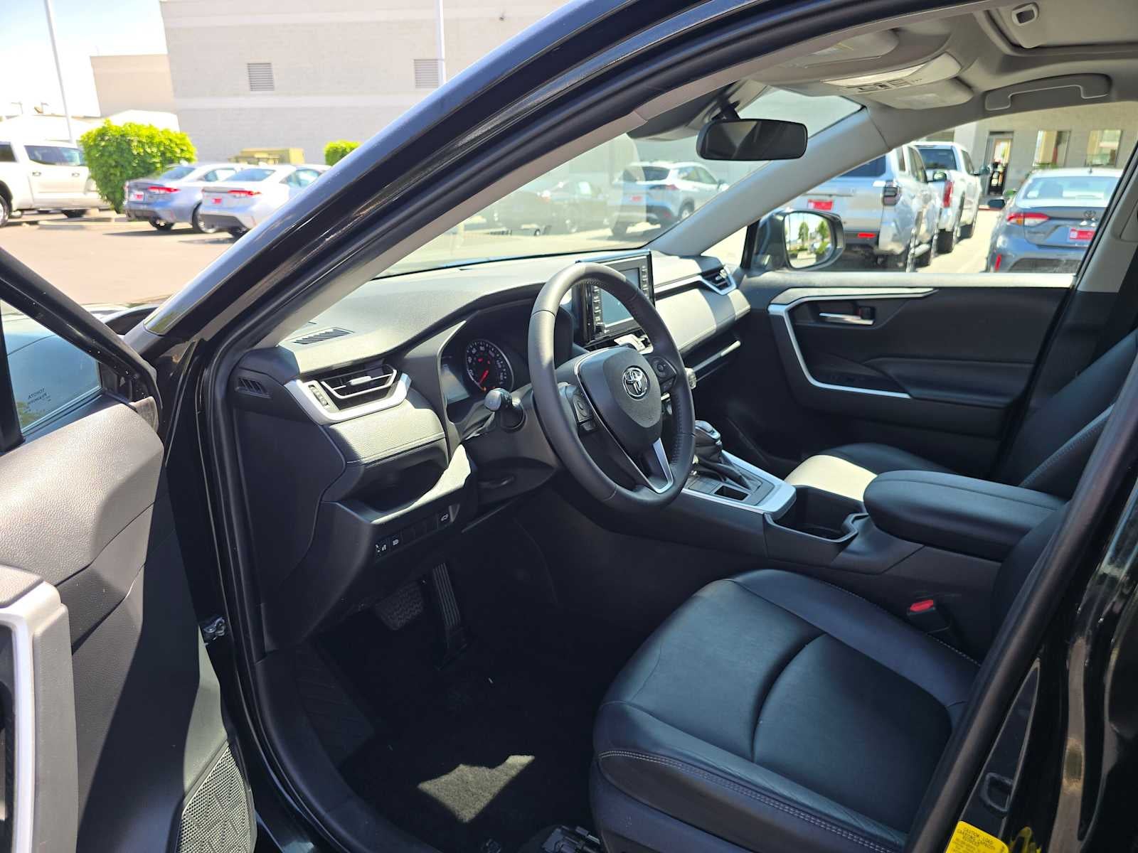 2022 Toyota RAV4 XLE Premium