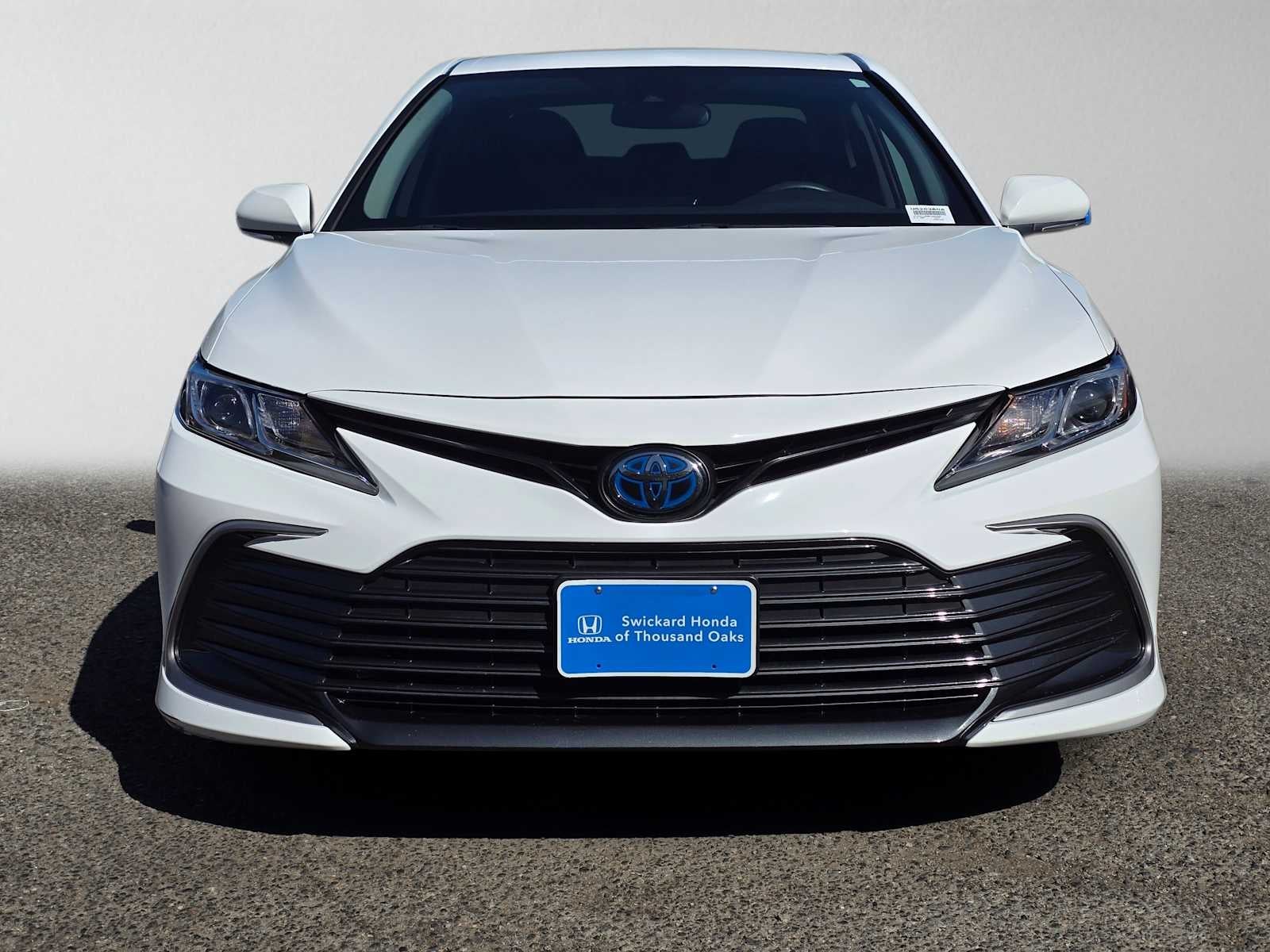 2024 Toyota Camry Hybrid LE