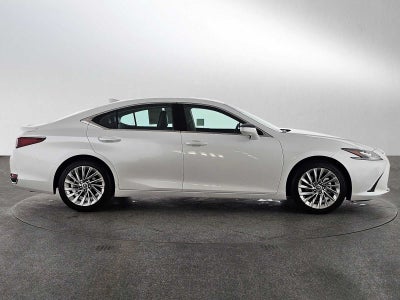 2023 Lexus ES 300h Luxury