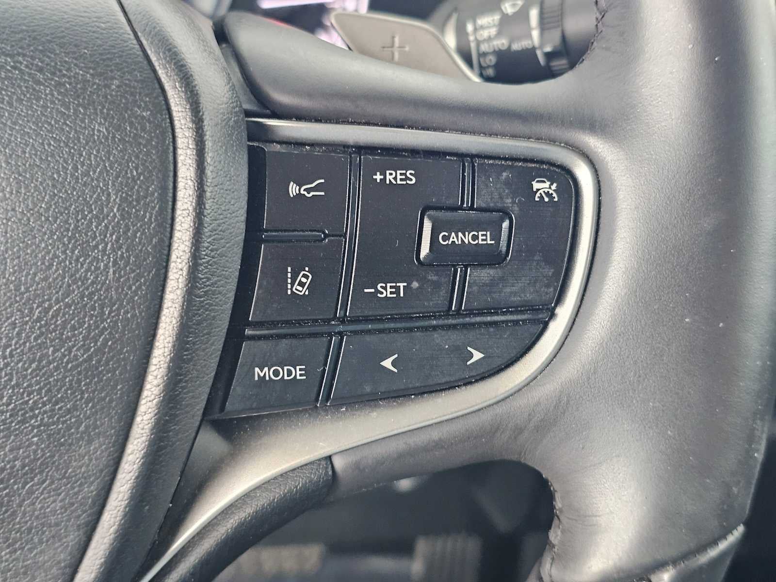 2023 Lexus ES 300h Luxury