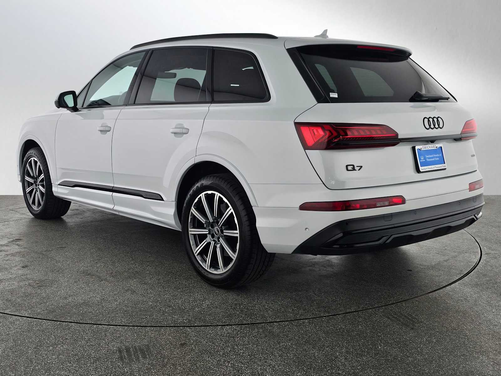 2023 Audi Q7 Premium Plus