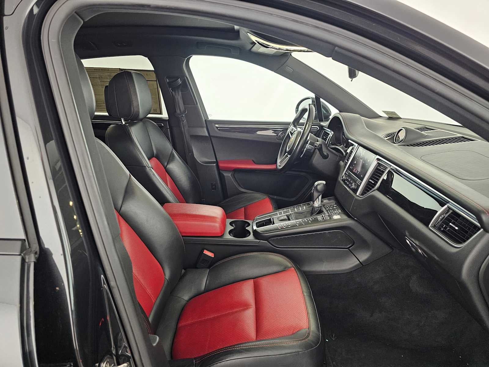 2017 Porsche Macan AWD