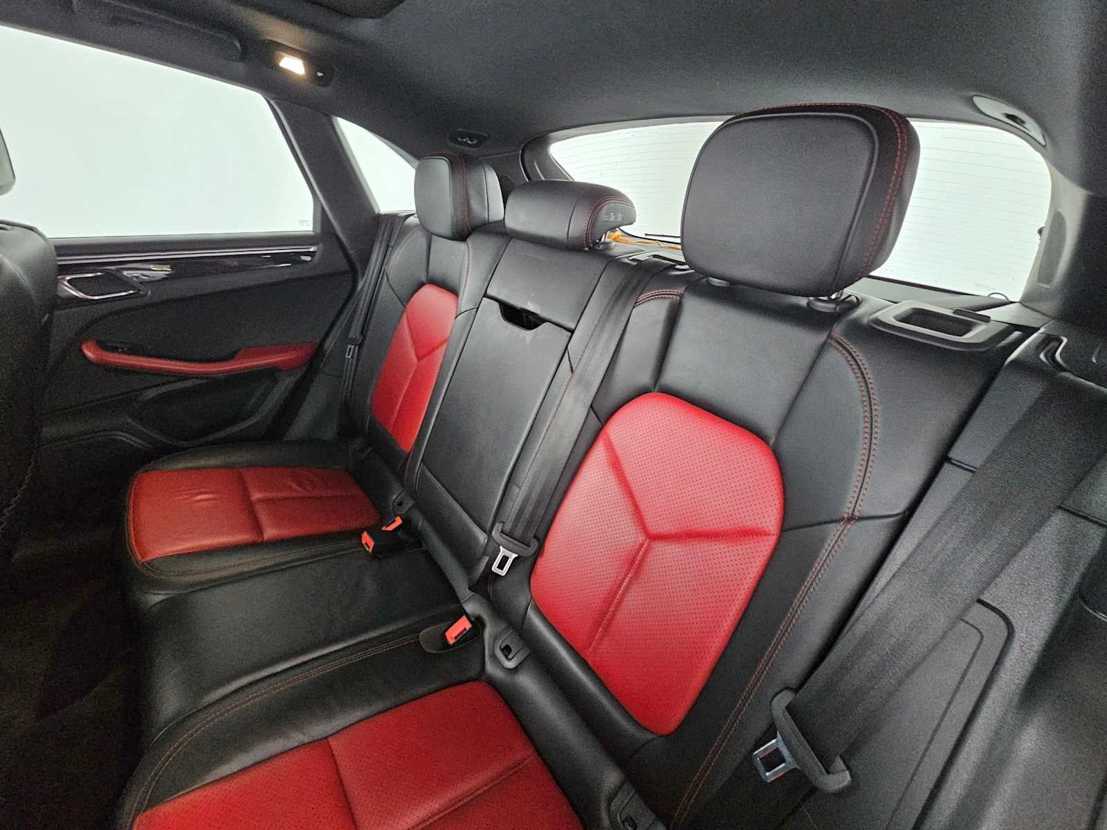 2017 Porsche Macan AWD