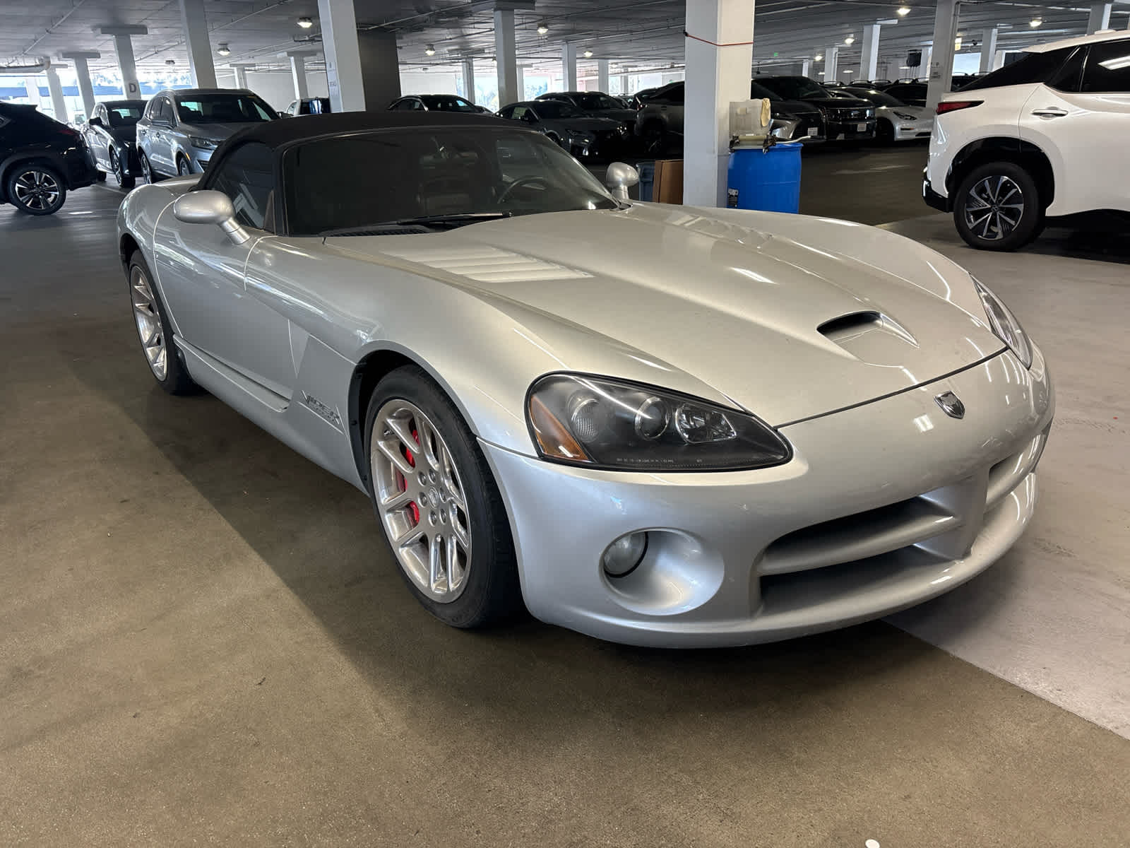 2004 Dodge Viper SRT10