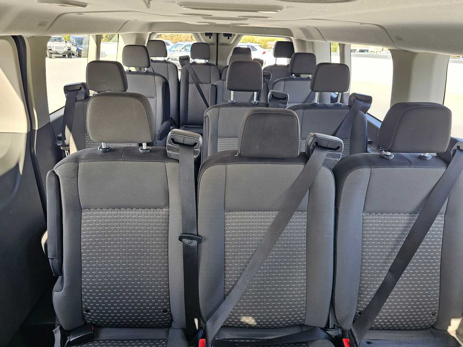 2023 Ford Transit Passenger Wagon XLT