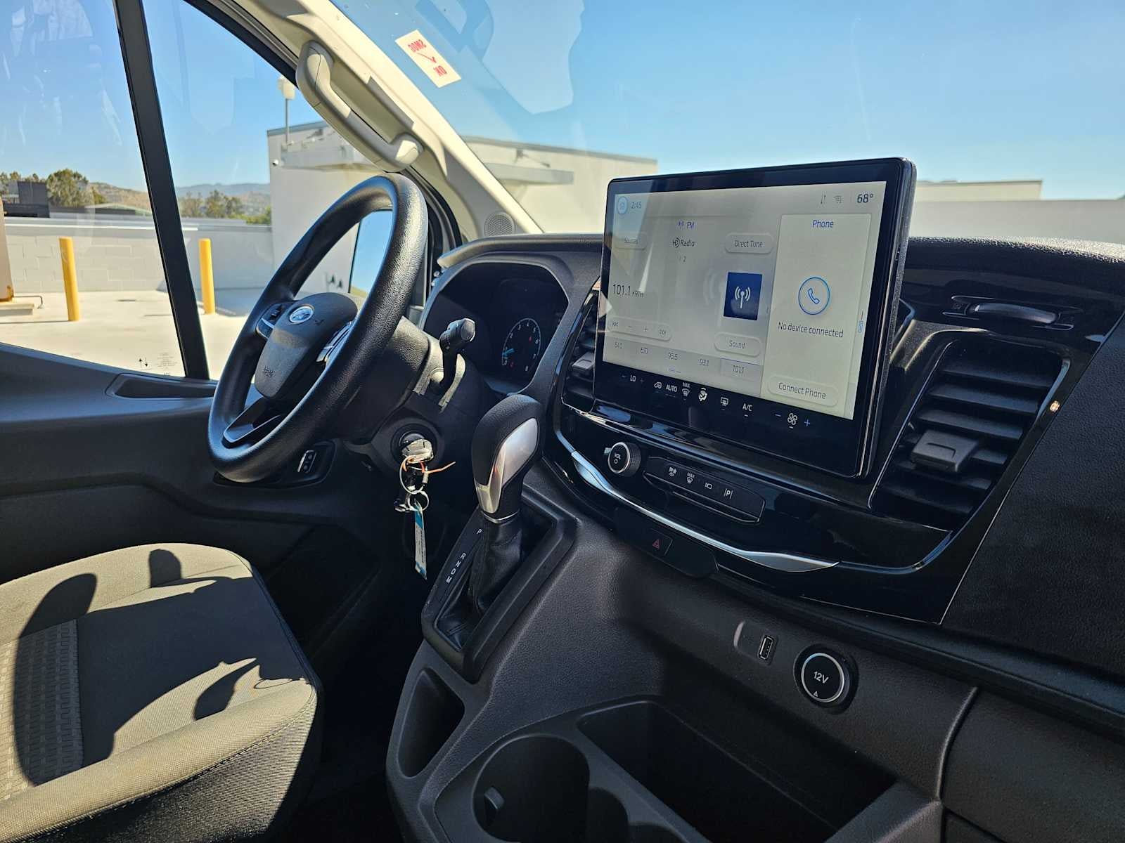 2023 Ford Transit Passenger Wagon XLT