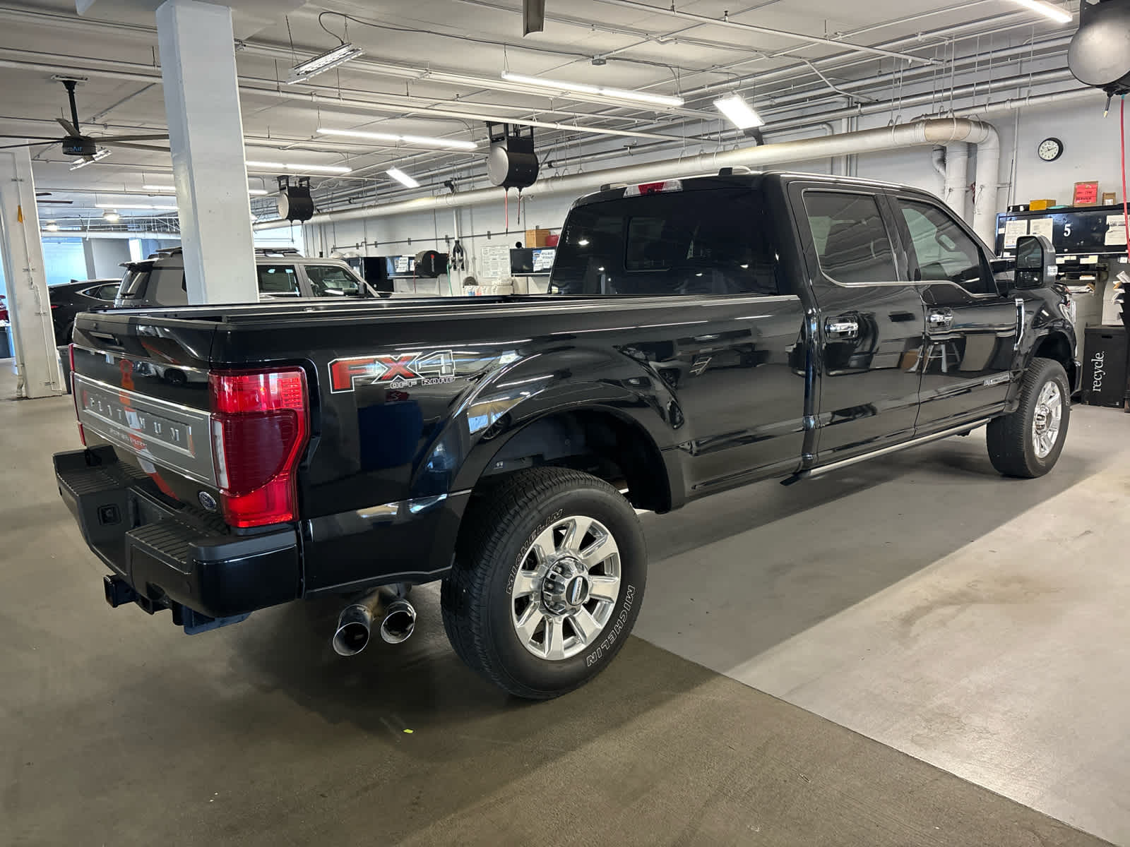 2022 Ford Super Duty F-250 SRW Platinum