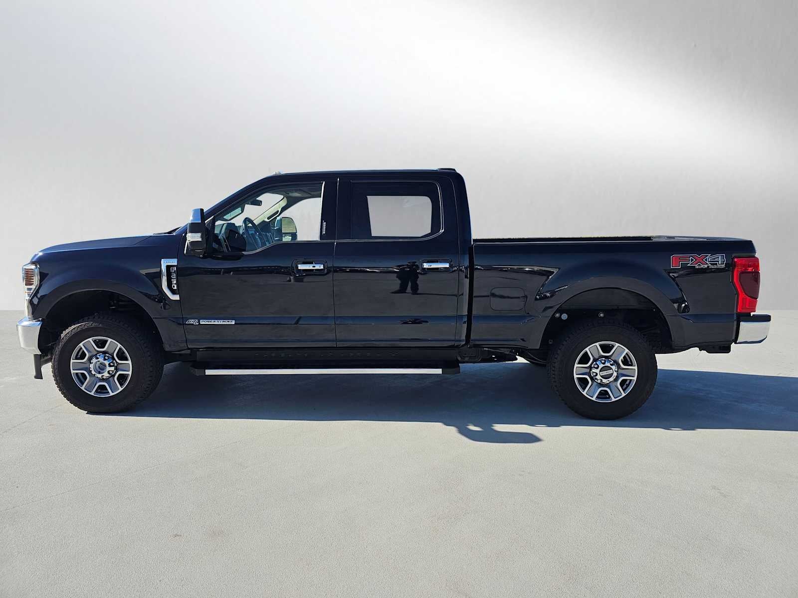 2022 Ford Super Duty F-250 Pickup LARIAT