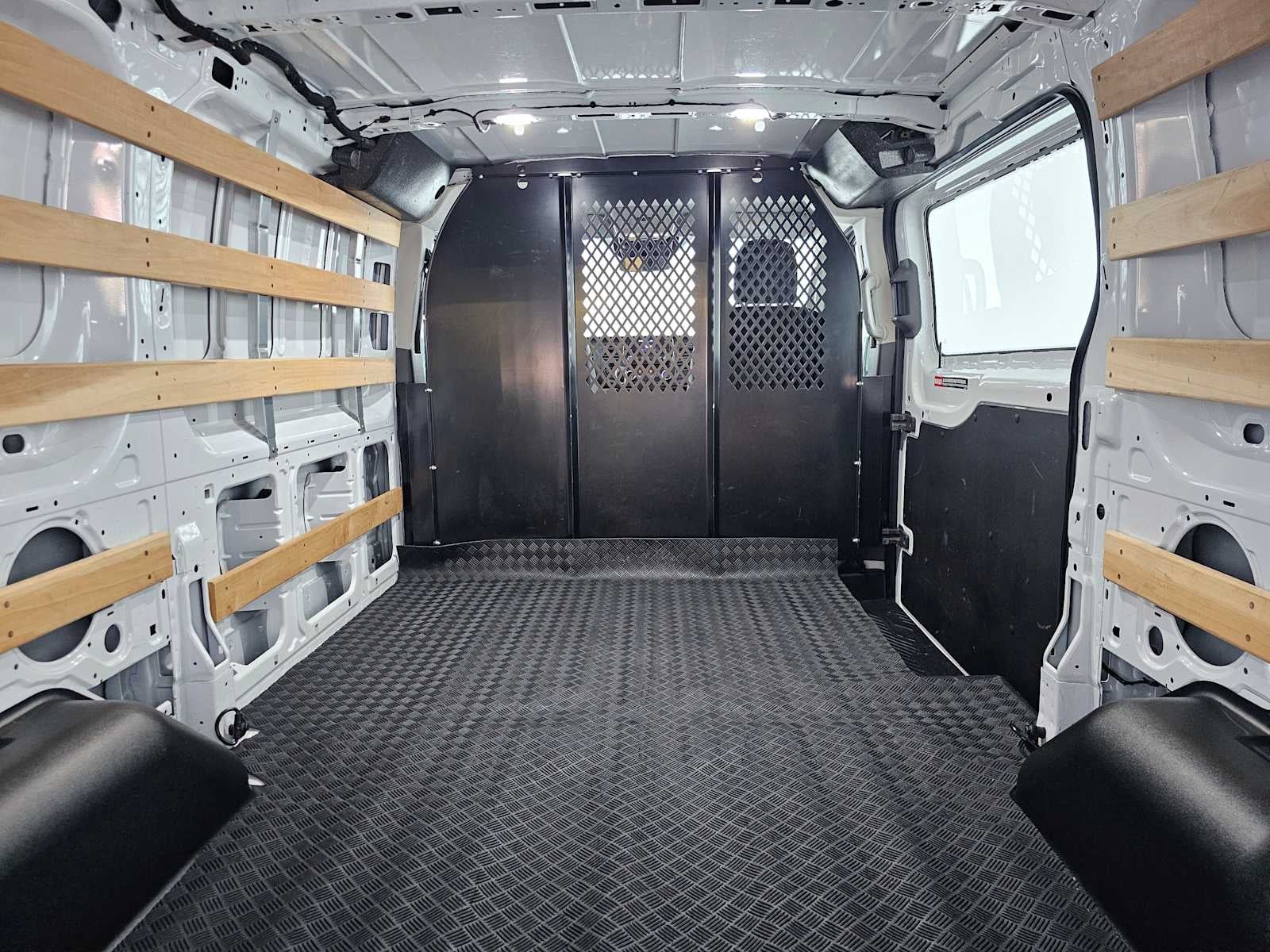 2024 Ford Transit T-250 130" Low Rf 9070 GVWR RWD