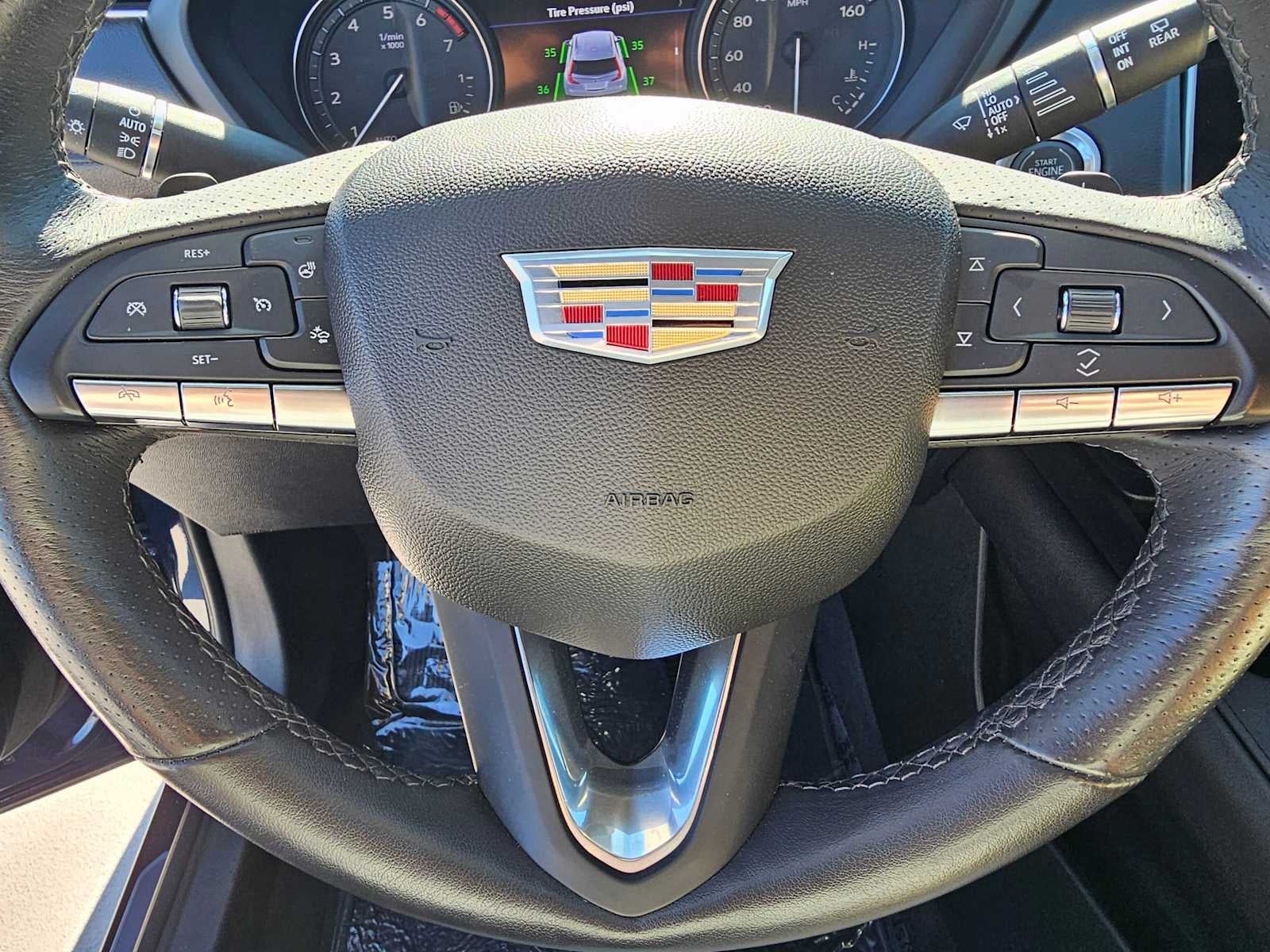 2022 Cadillac XT4 FWD Sport