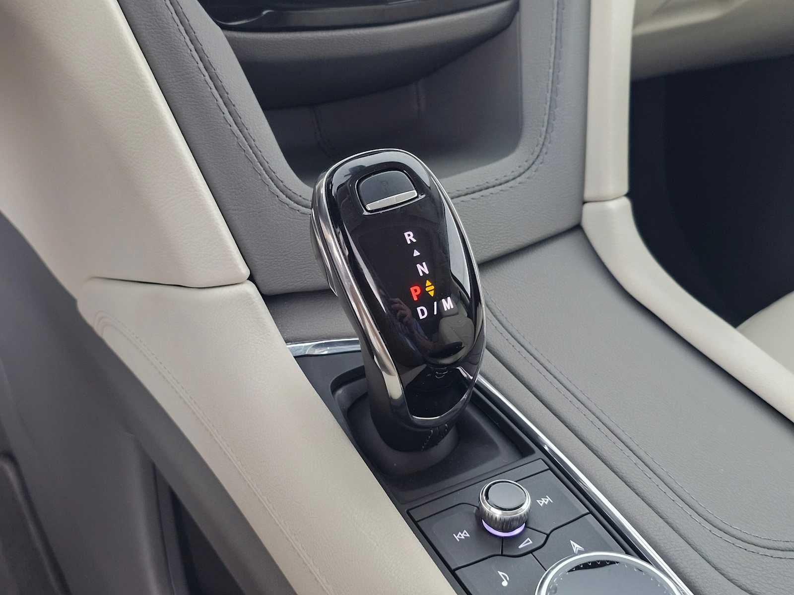 2023 Cadillac XT5 AWD Premium Luxury