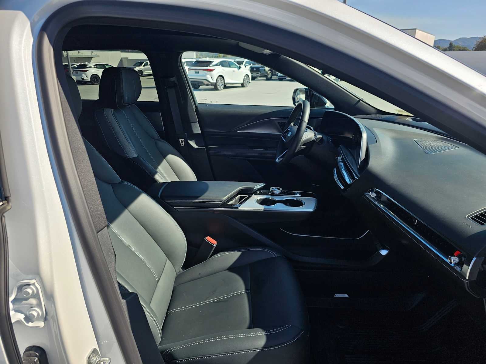 2024 Cadillac LYRIQ Tech