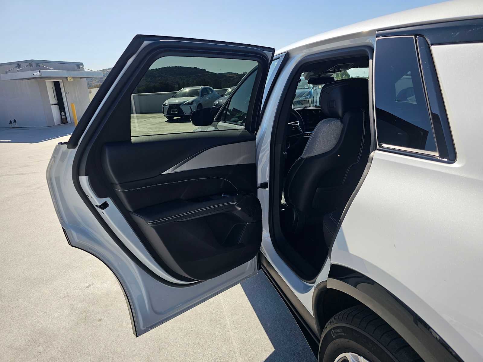 2024 Cadillac LYRIQ Tech