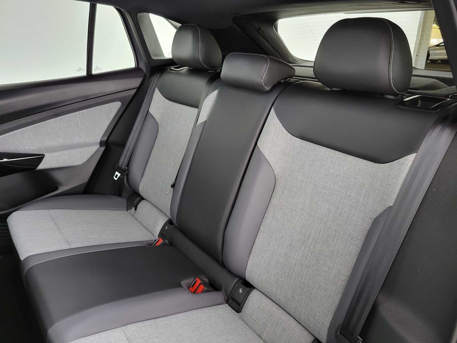 2024 Volkswagen ID.4 Standard