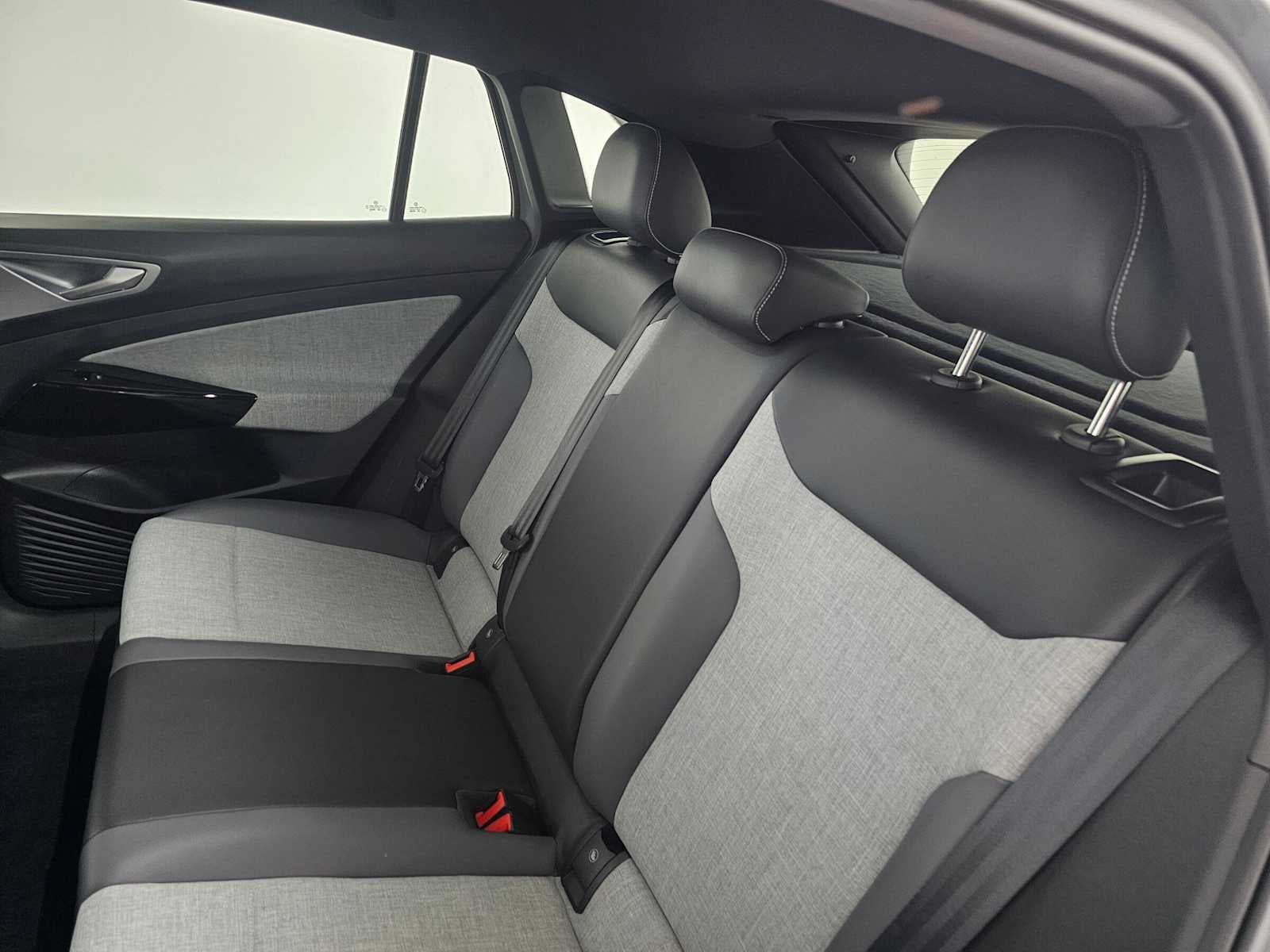 2024 Volkswagen ID.4 Standard