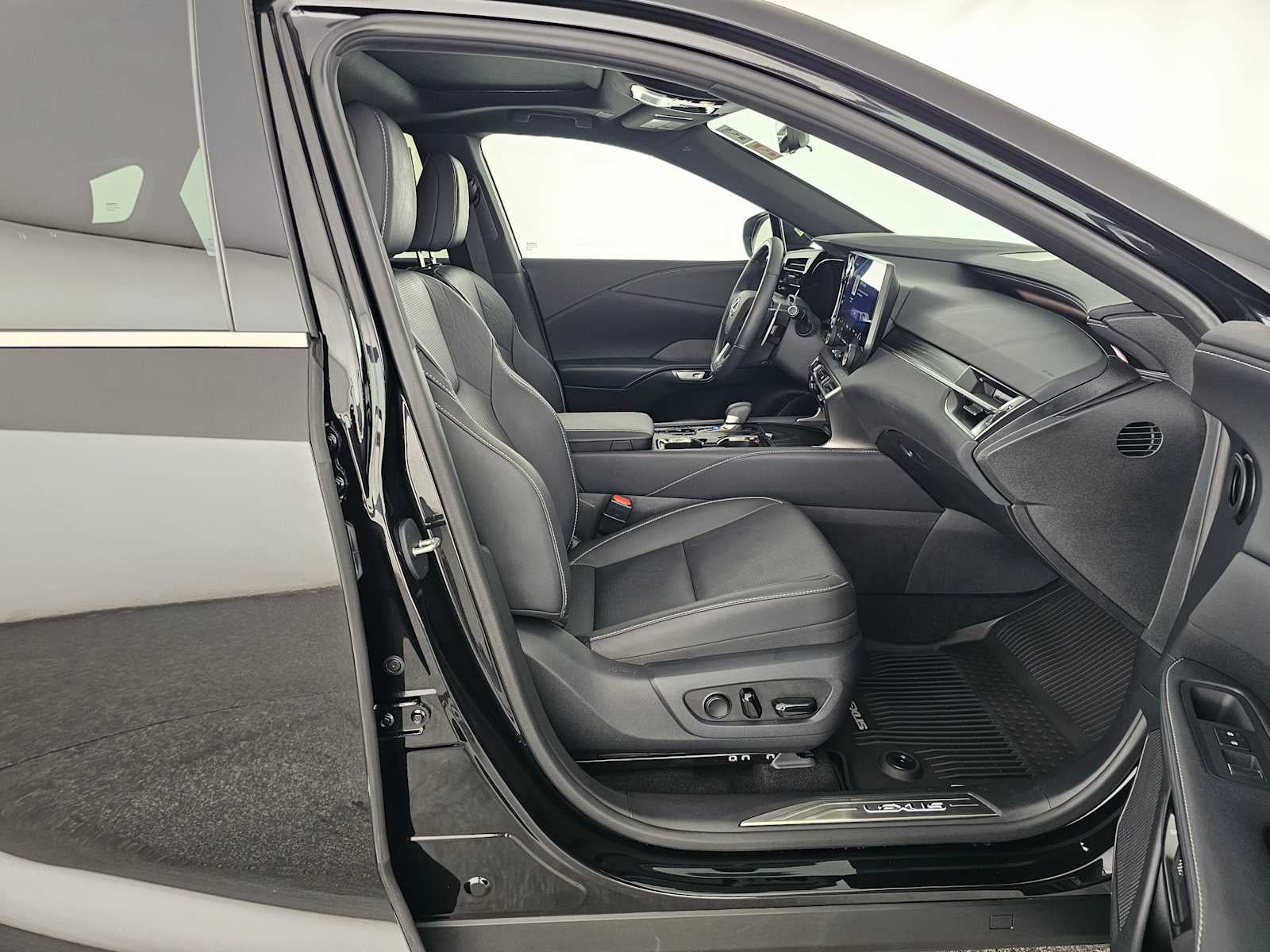 2025 Lexus RX Premium Plus