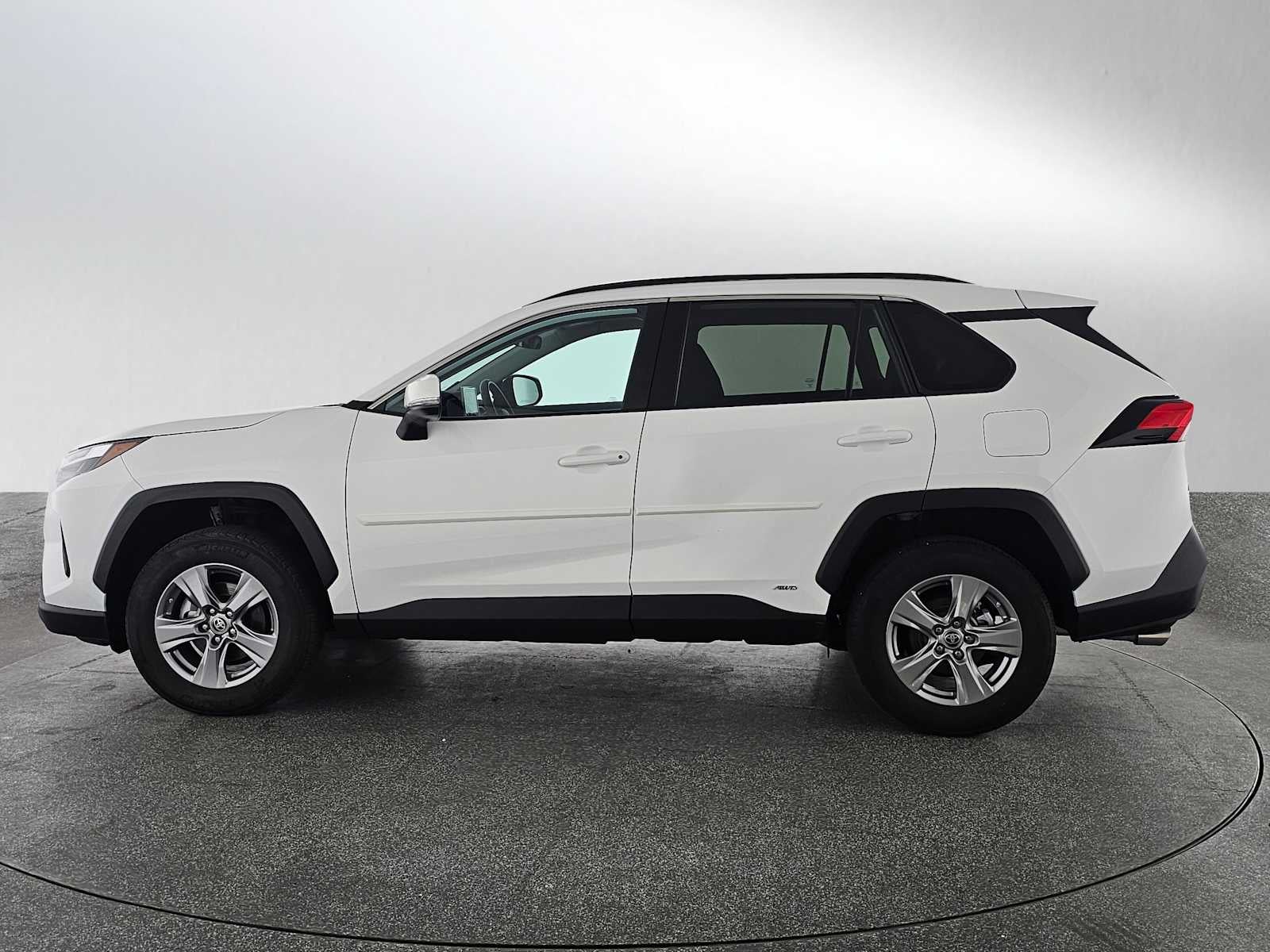 2023 Toyota RAV4 Hybrid LE