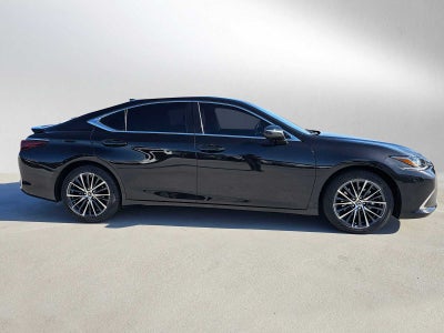 2025 Lexus ES 300h ES 300h
