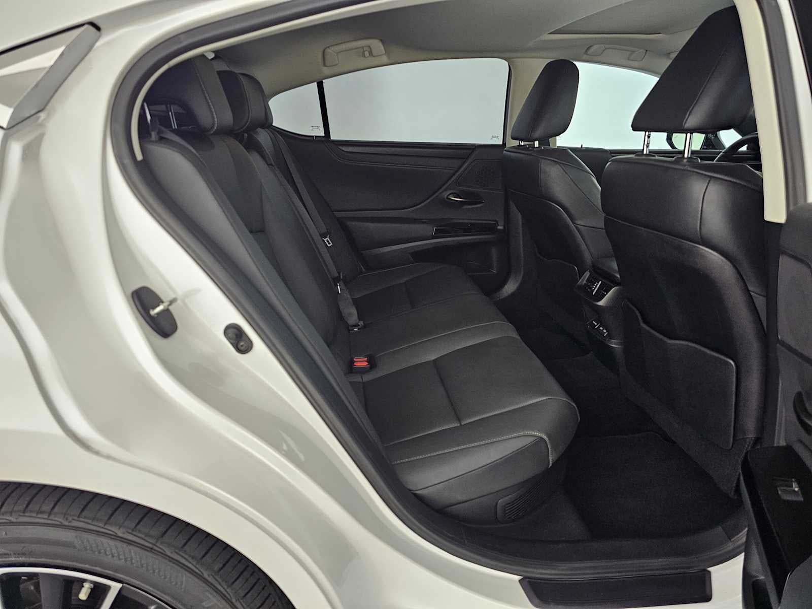 2024 Lexus ES 300h ES 300h