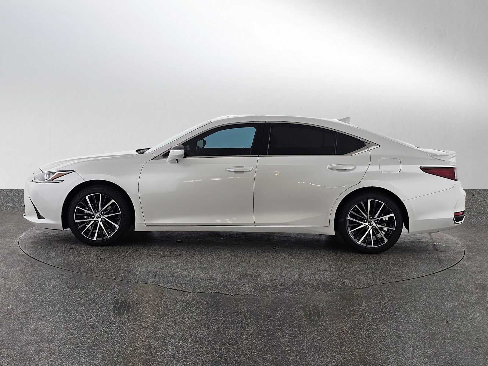 2024 Lexus ES 300h ES 300h
