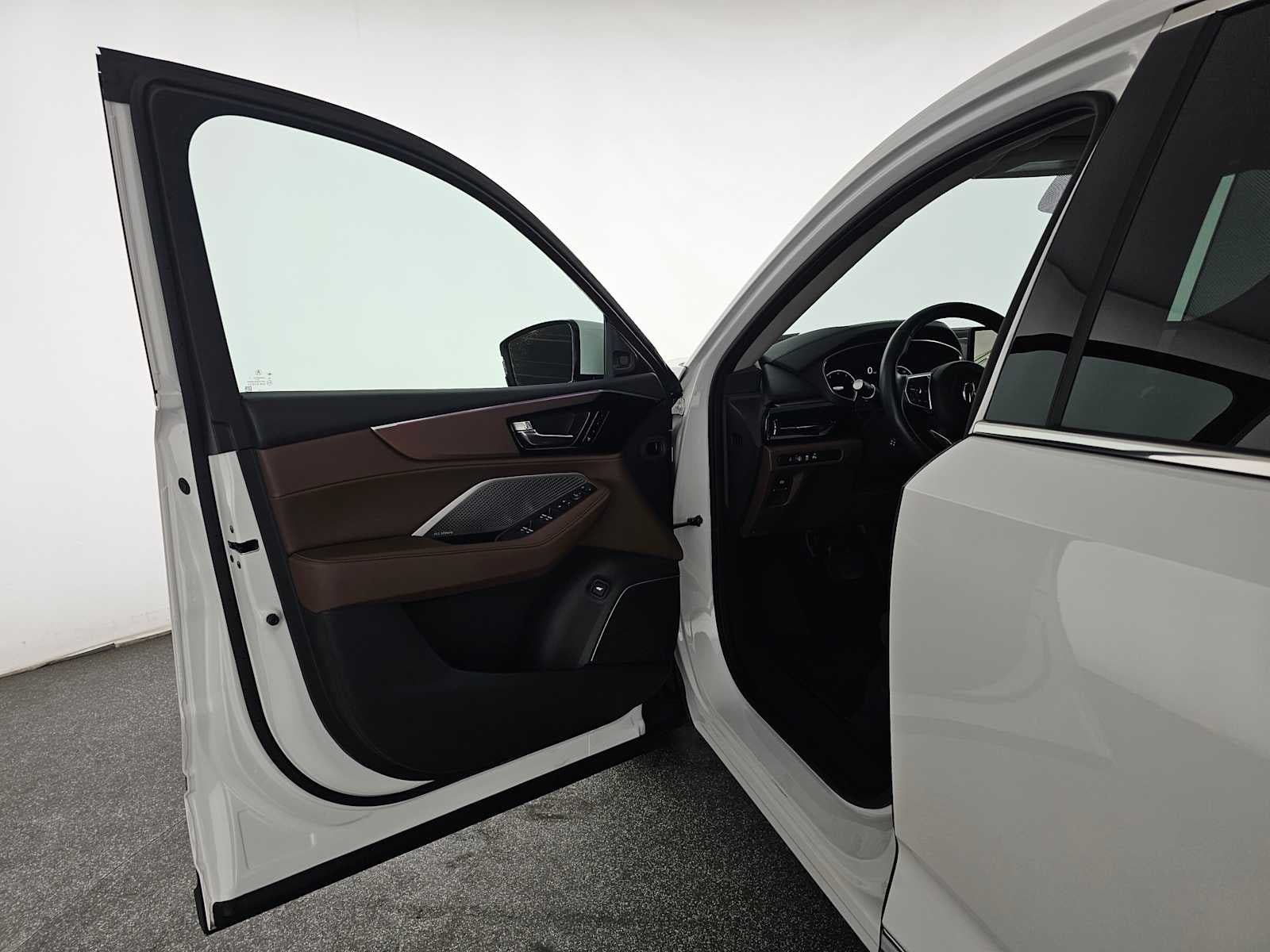 2023 Acura MDX w/Technology Package