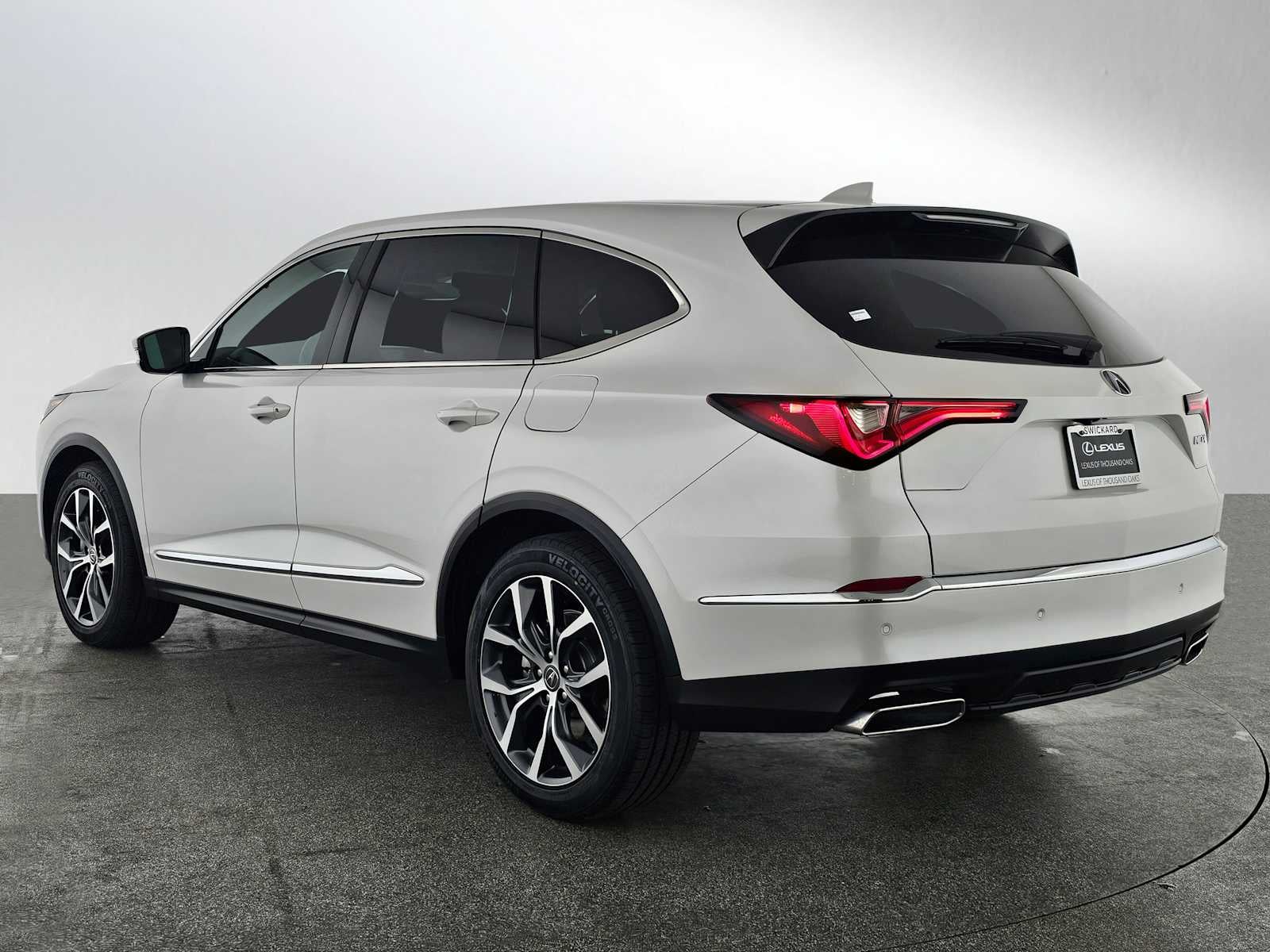 2023 Acura MDX w/Technology Package