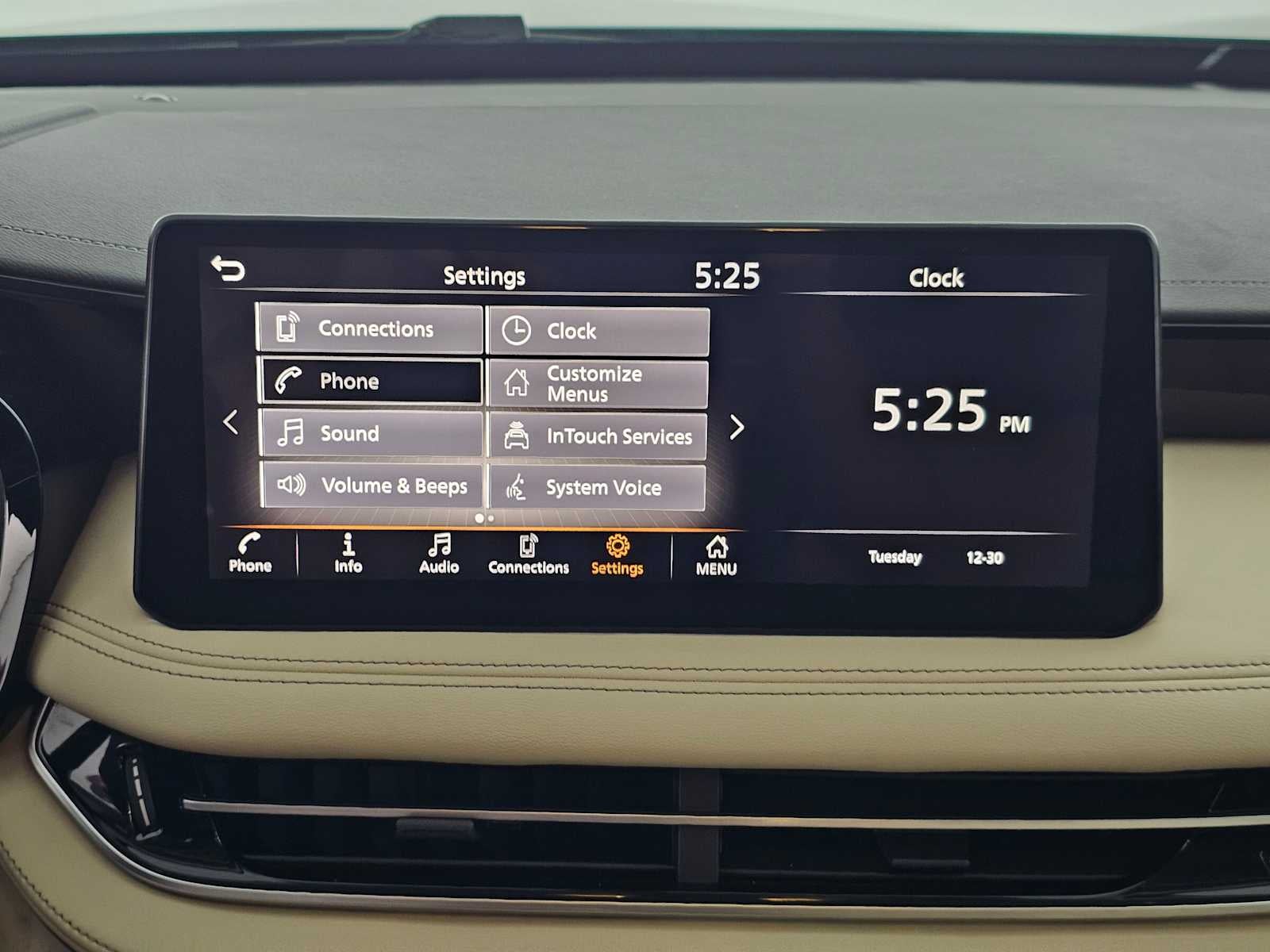 2022 INFINITI QX60 PURE