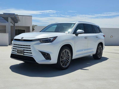 2026 Lexus TX 550h+ Luxury