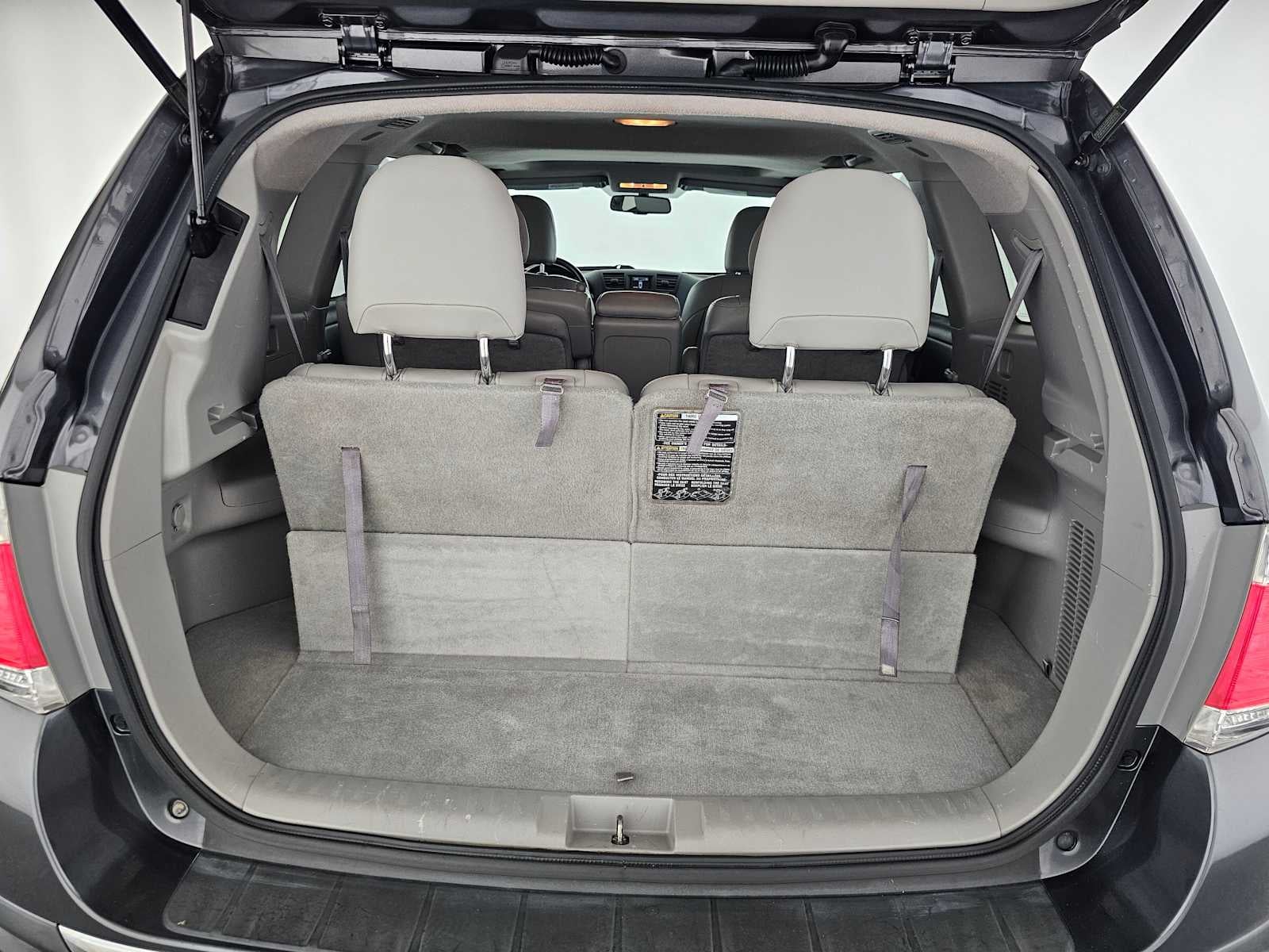 2013 Toyota Highlander SE