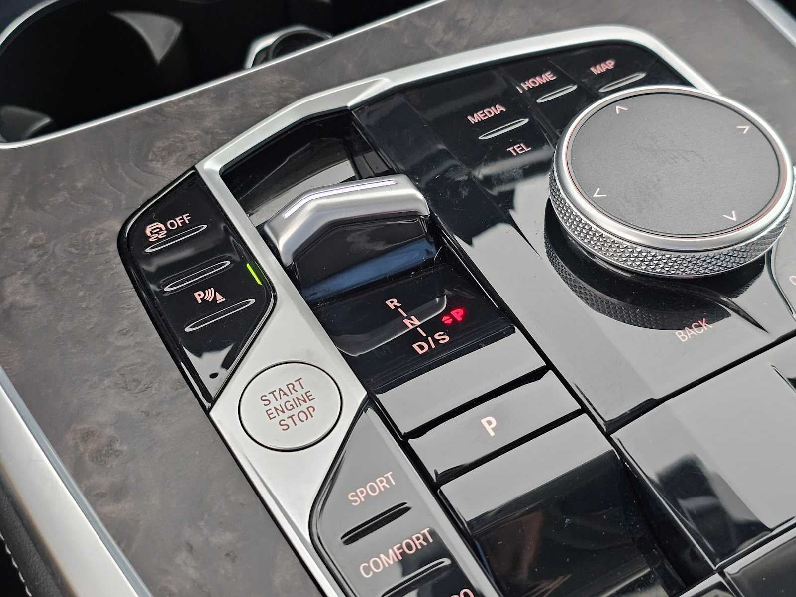 2025 BMW X7 xDrive40i xDrive40i