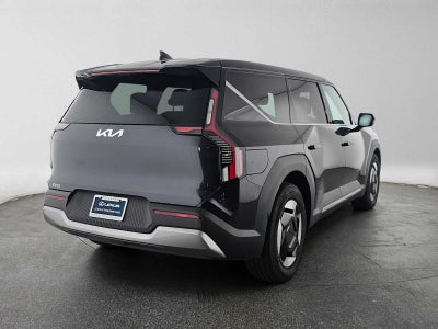 2026 Kia EV9 Light Long Range