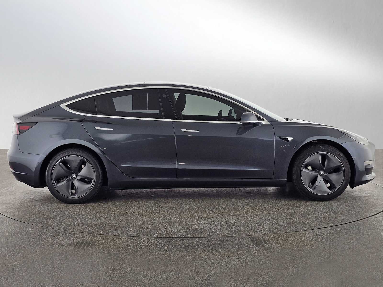 2020 Tesla Model 3 Standard Range