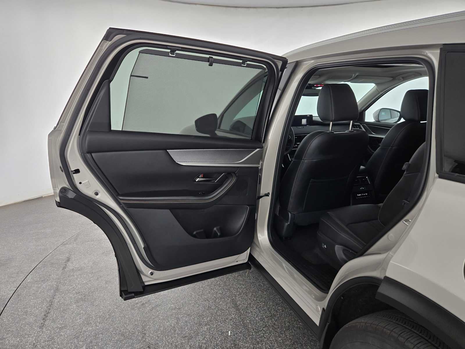 2025 Mazda Mazda CX-90 PHEV Preferred Package