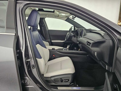 2025 Lexus UX 300h UX 300h