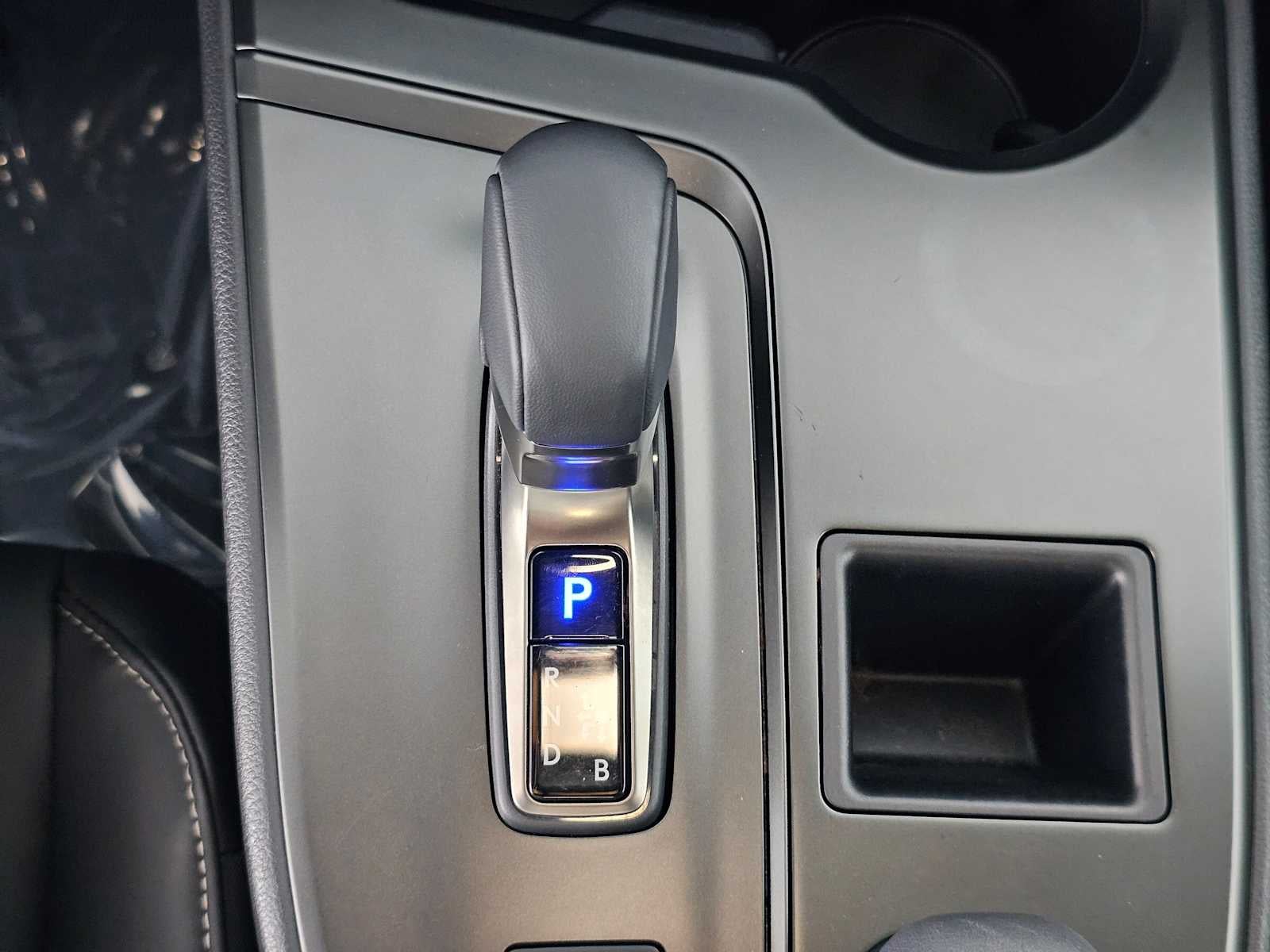 2025 Lexus UX 300h UX 300h