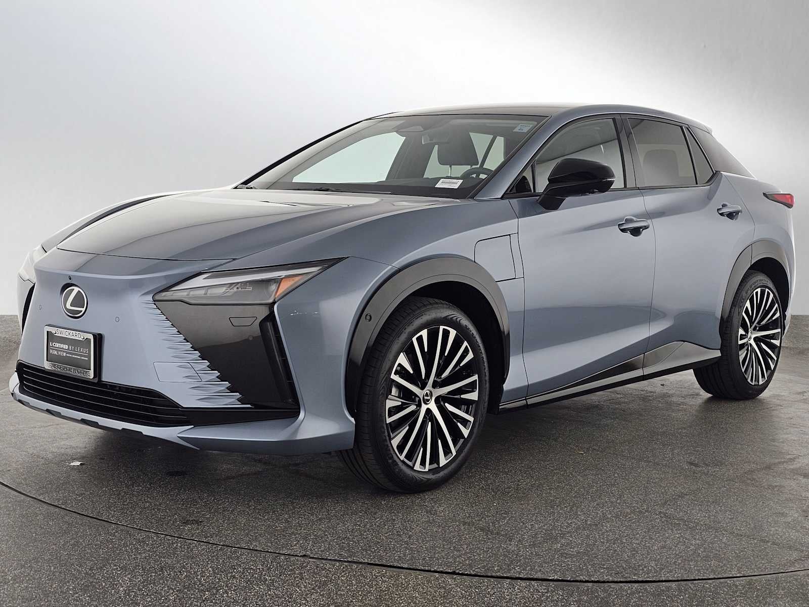 2023 Lexus RZ 450e Luxury