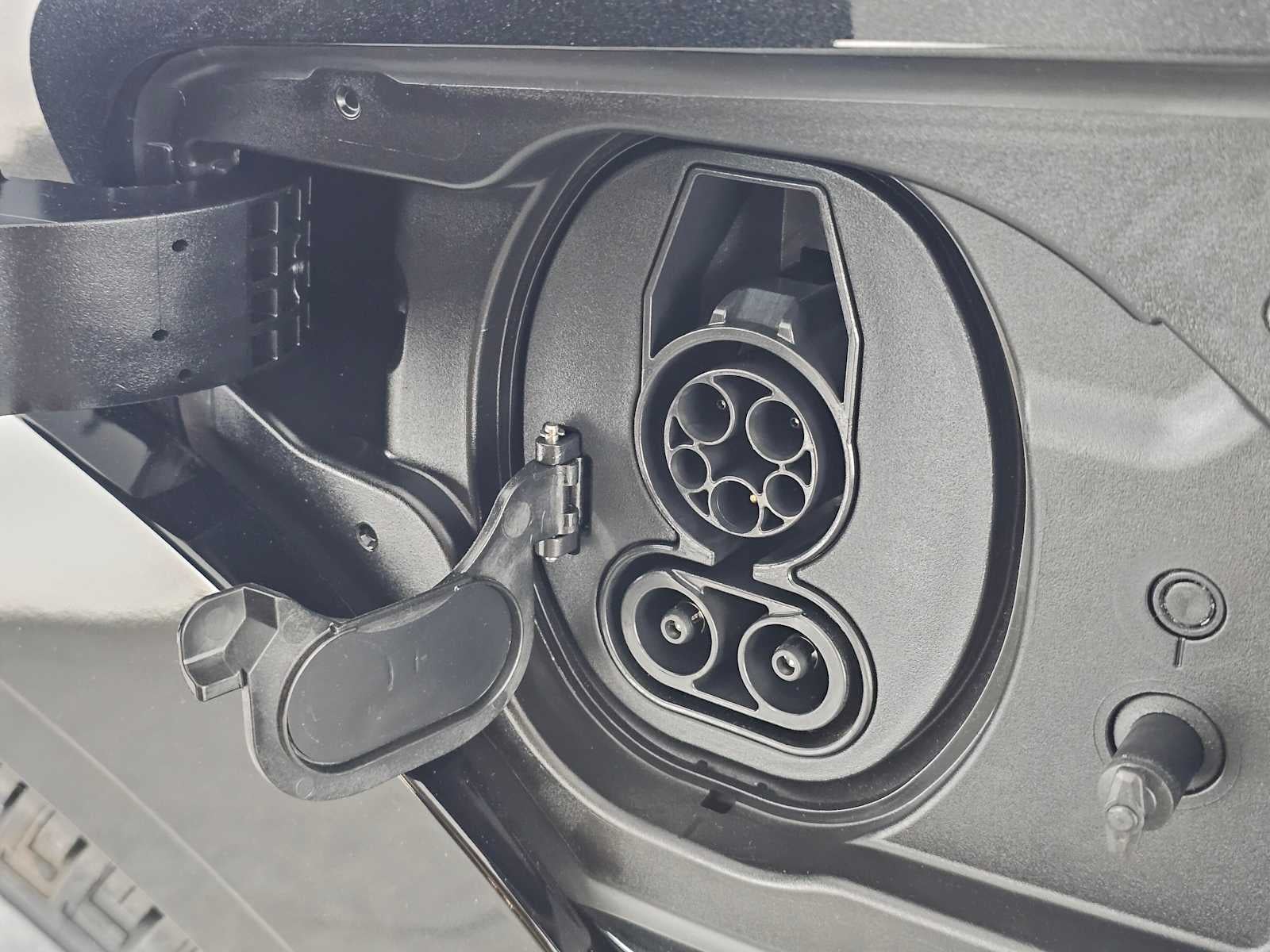 2023 Lexus RZ Premium