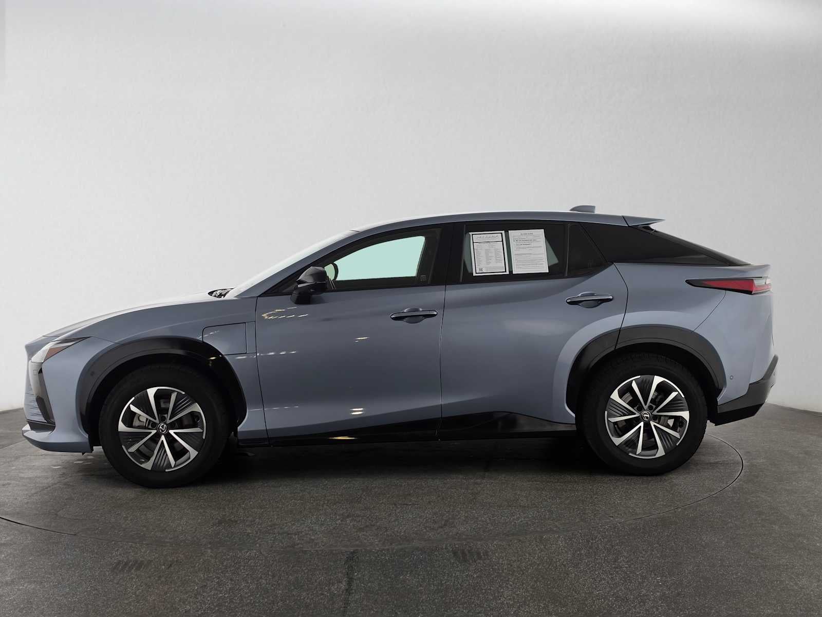 2023 Lexus RZ 450e Premium