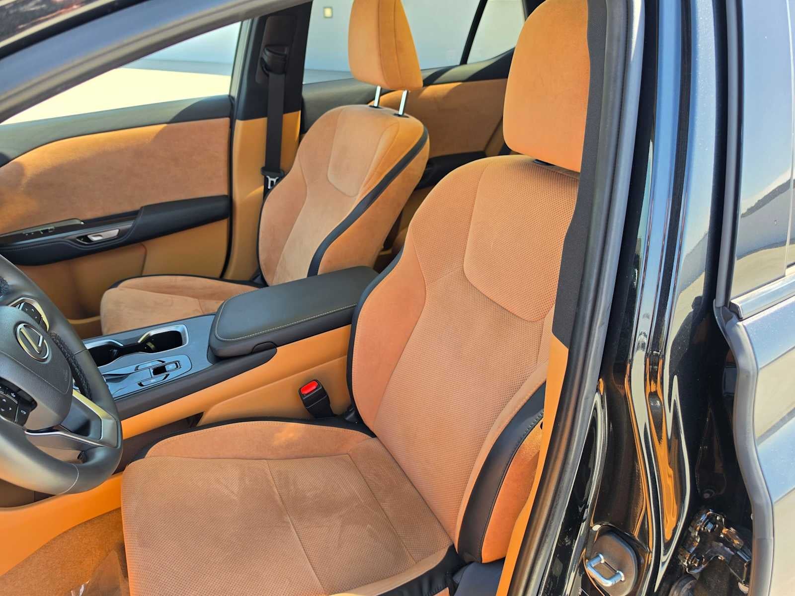 2023 Lexus RZ 450e Luxury