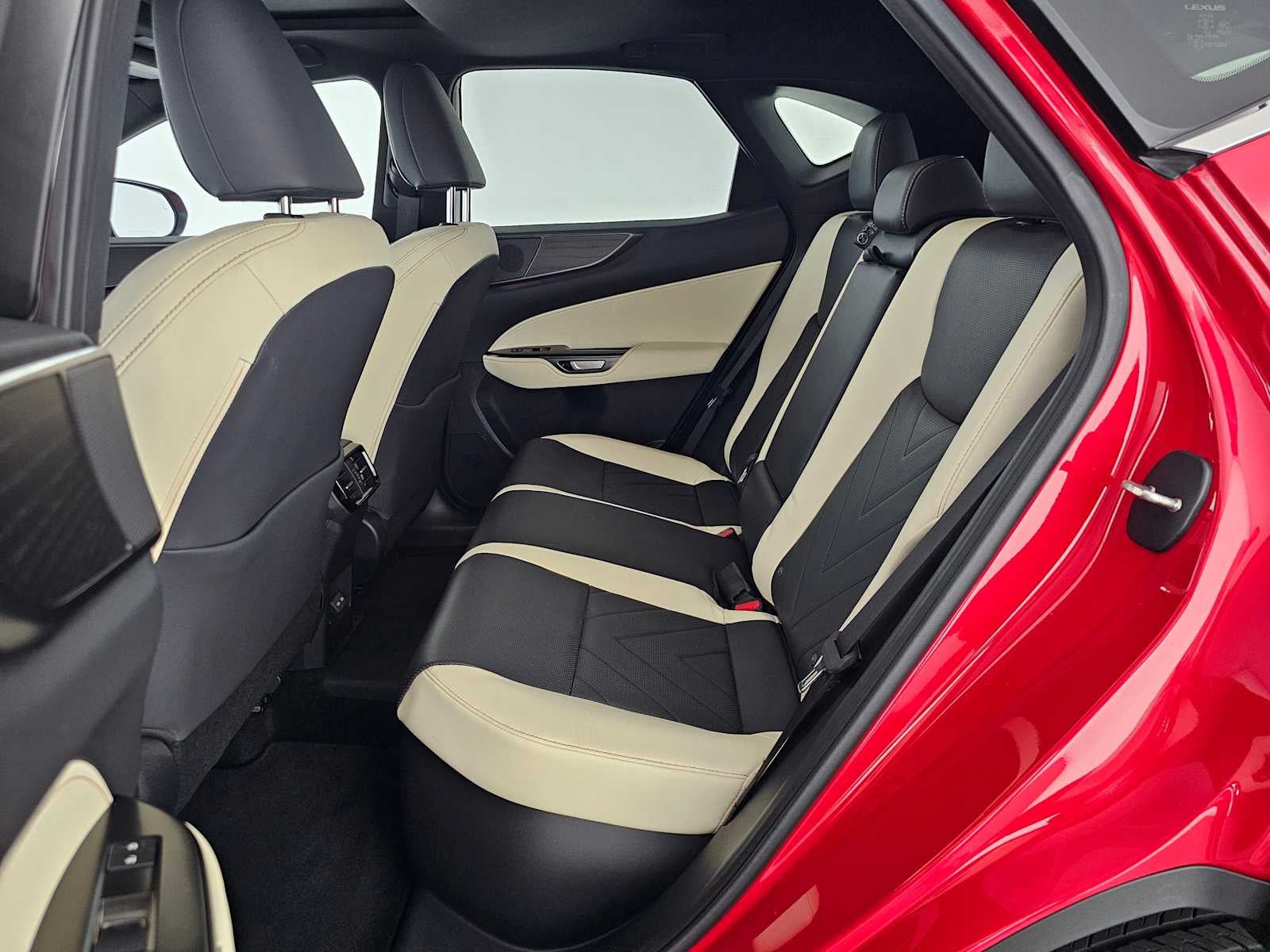 2024 Lexus NX 450h+ Luxury