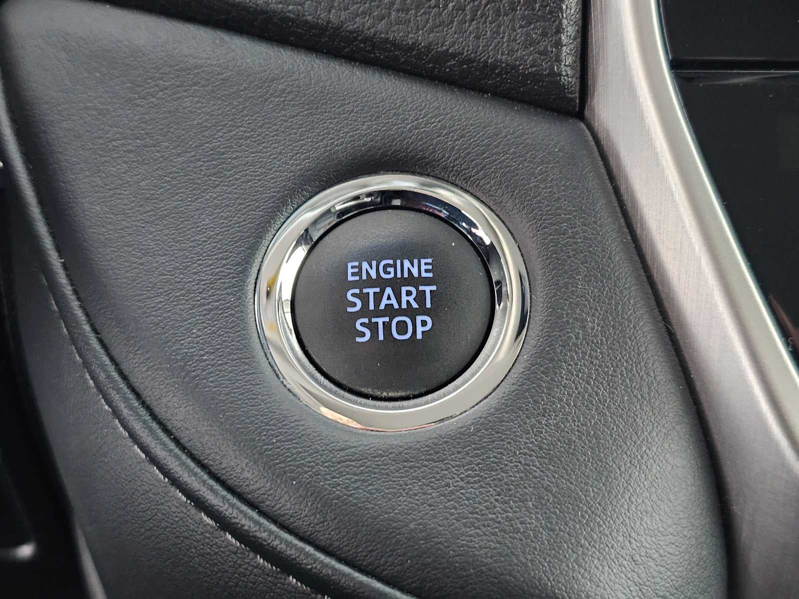 2019 Toyota Land Cruiser 4WD (Natl)