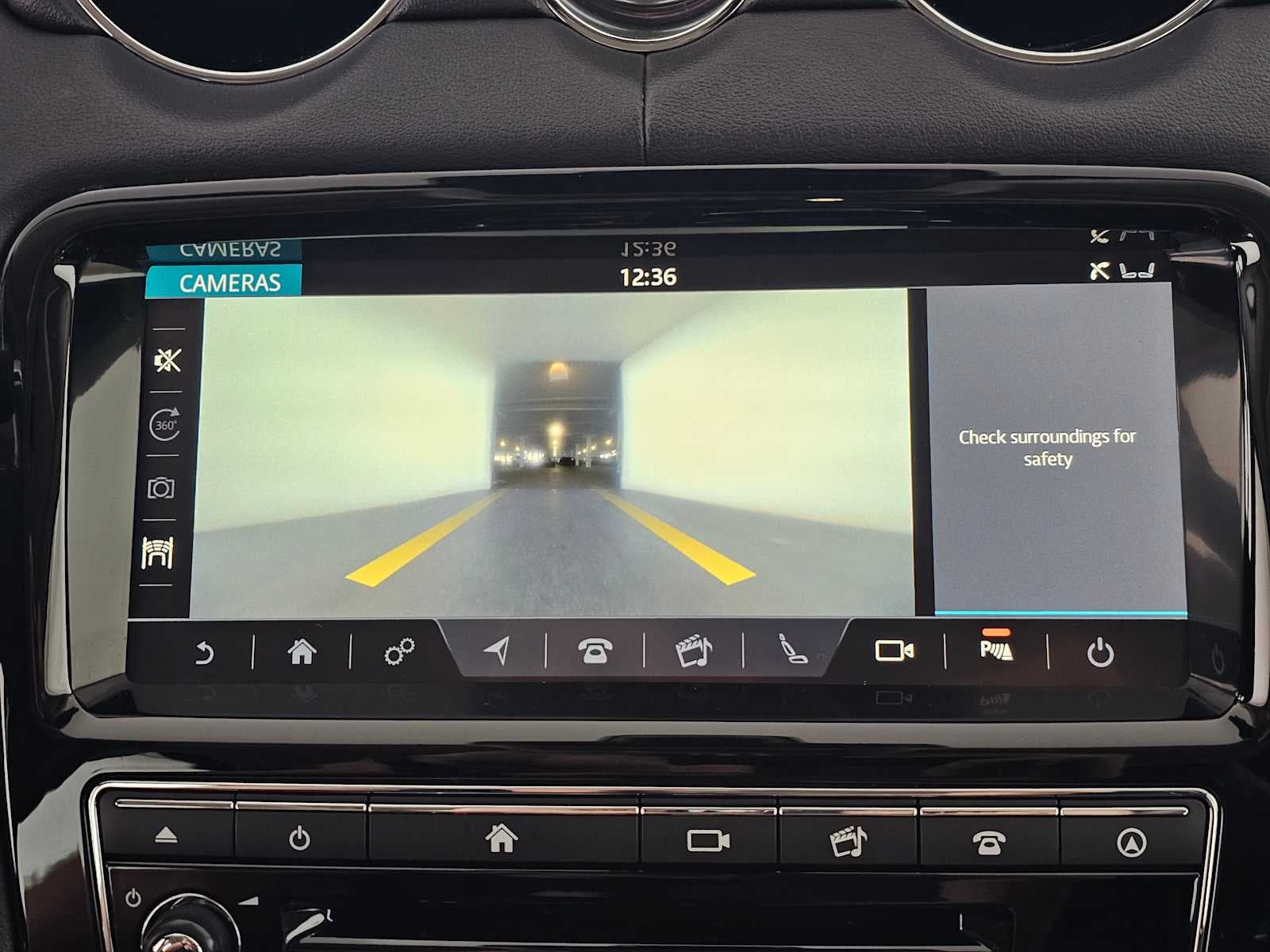 2019 Jaguar XJ XJ R-Sport