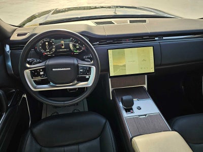 2025 Land Rover Range Rover SE