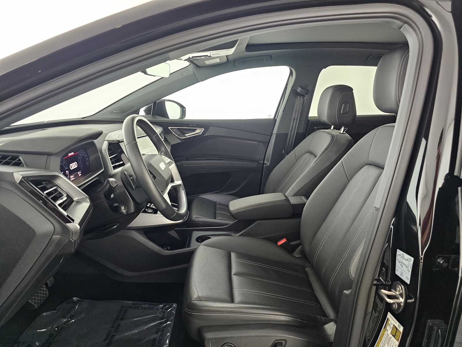 2024 Audi Q4 e-tron Premium Plus