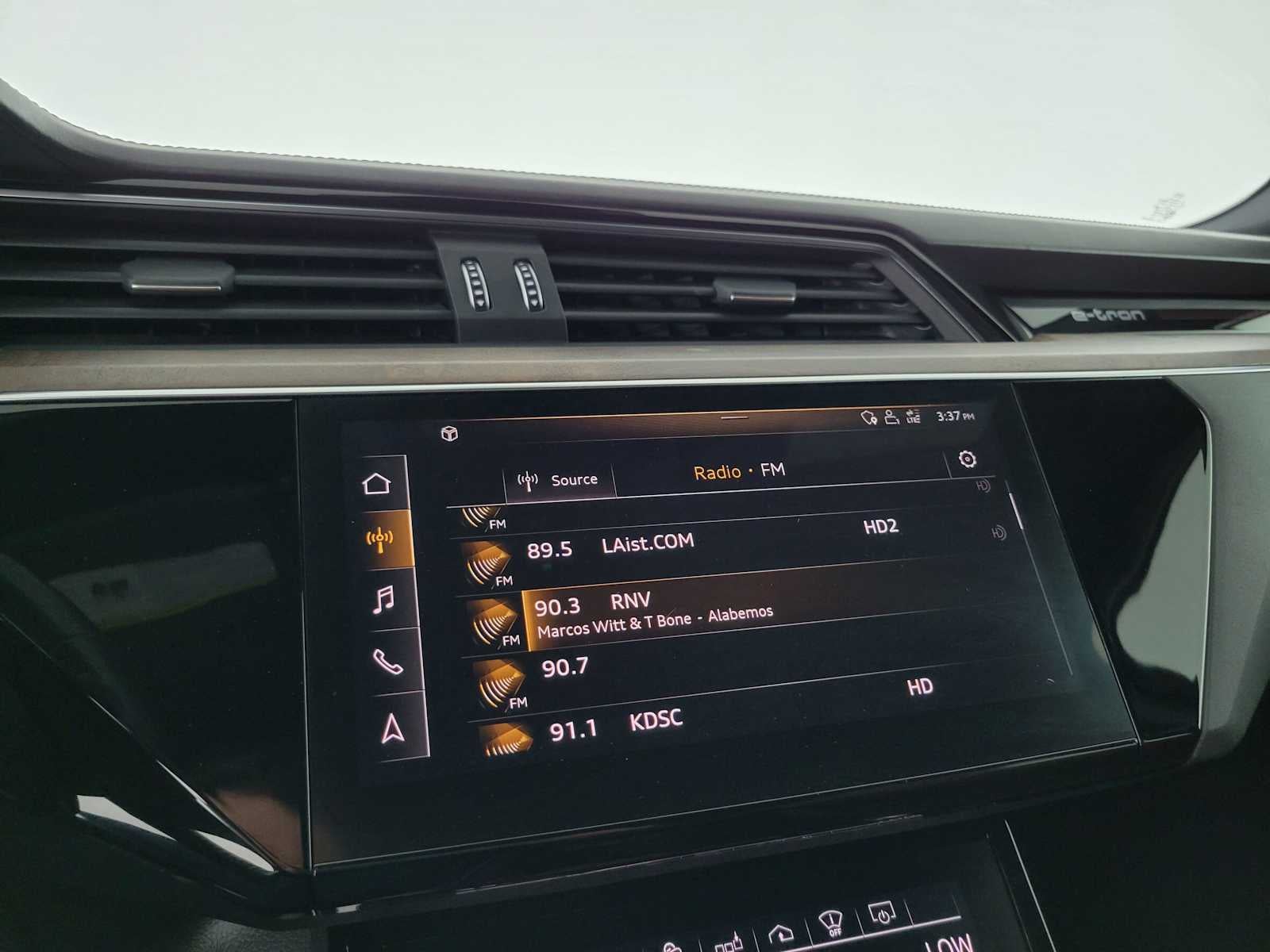 2019 Audi e-tron Prestige
