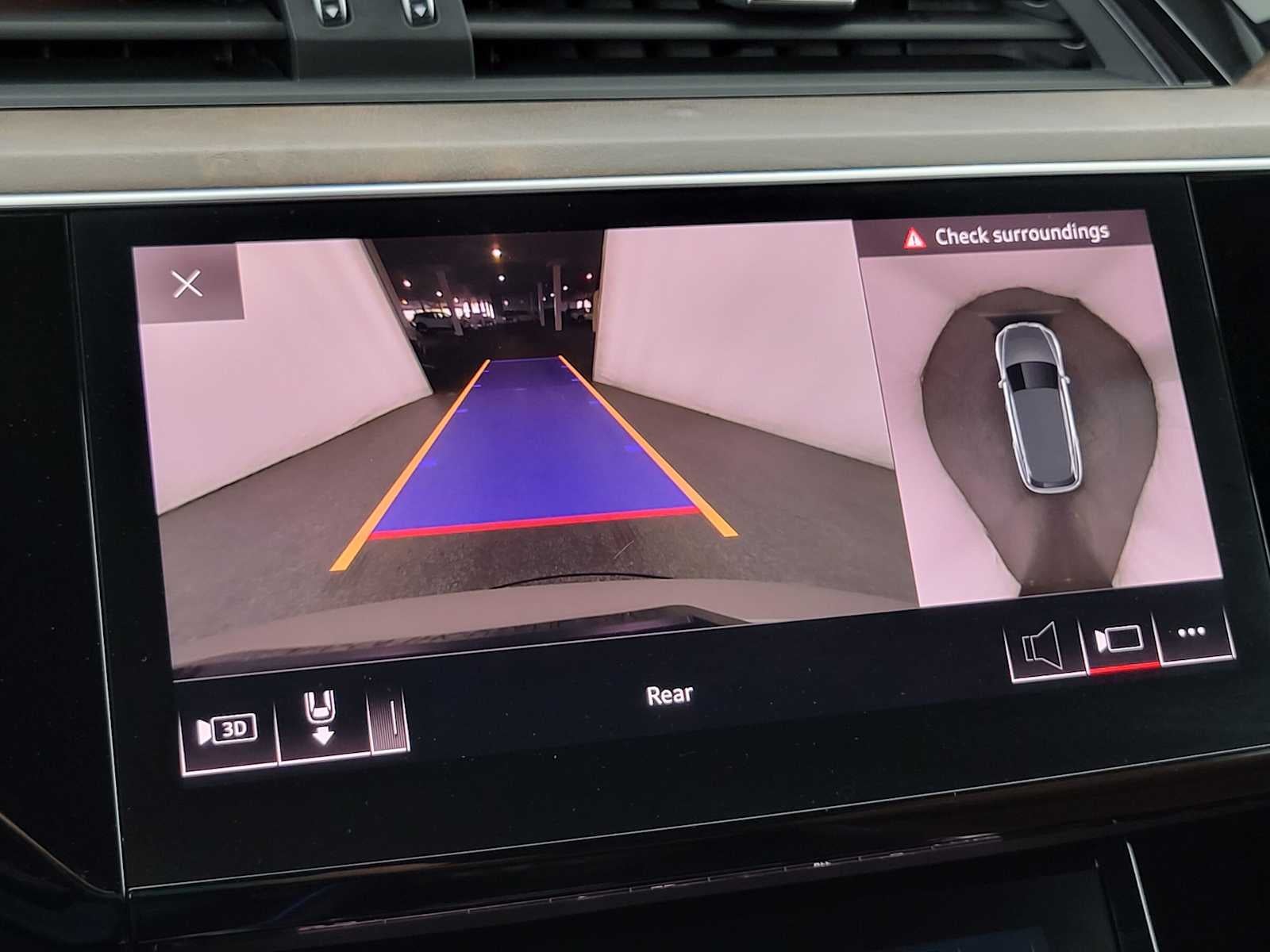 2019 Audi e-tron Prestige