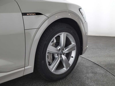 2019 Audi e-tron Prestige