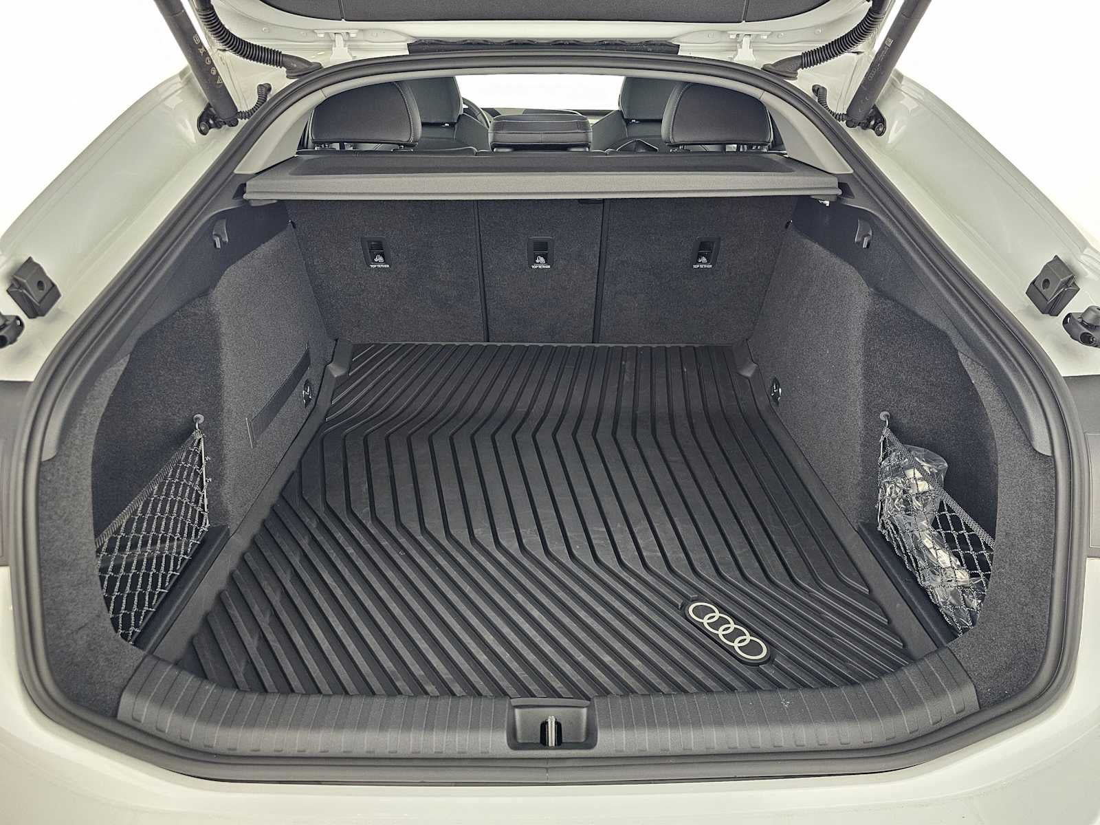 2025 Audi A6 e-tron Premium Plus
