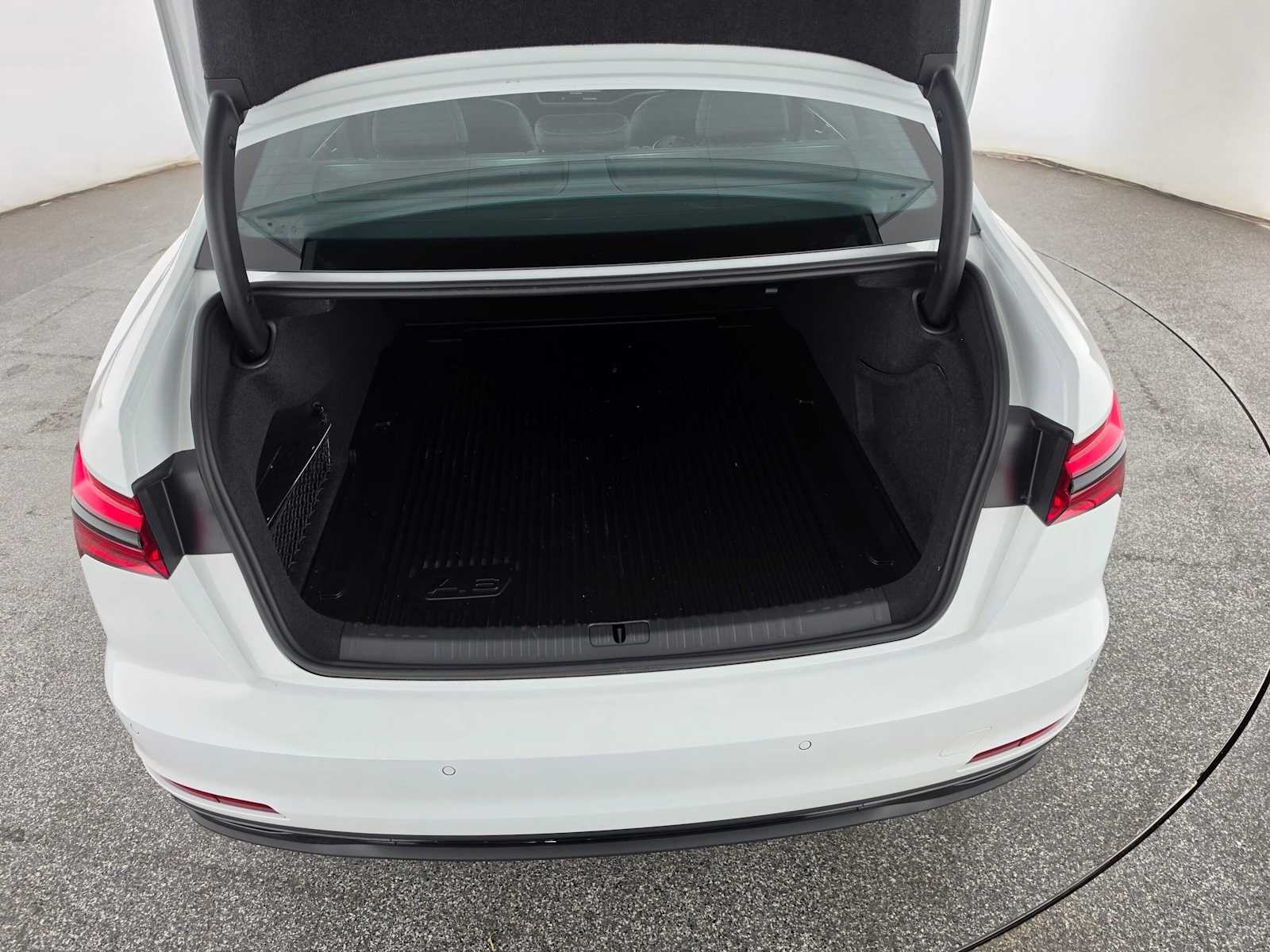 2025 Audi A6 Sedan Premium Plus