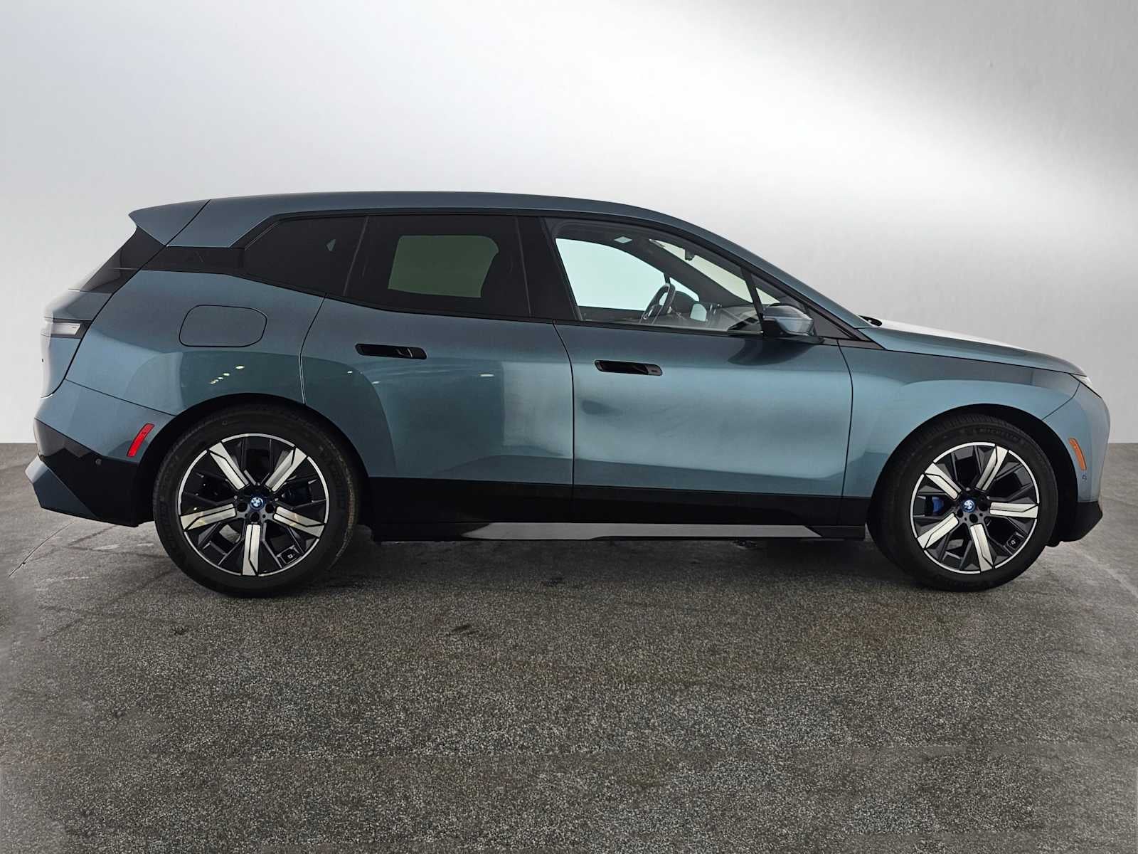 2023 BMW iX xDrive50 xDrive50